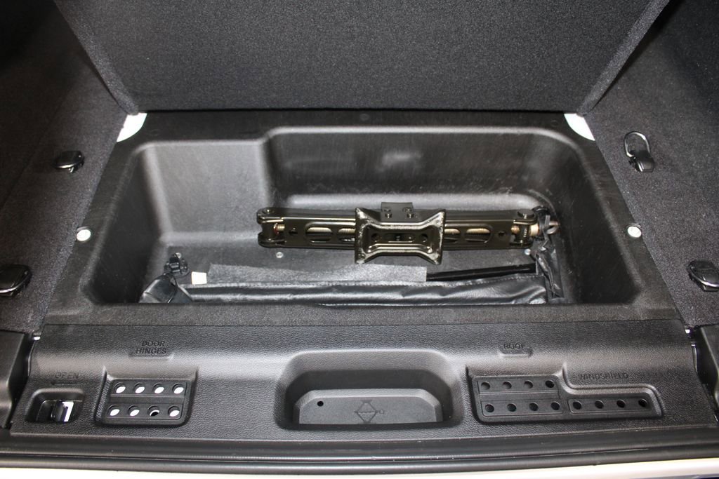 Used 2024 Jeep Wrangler Sport S image 17