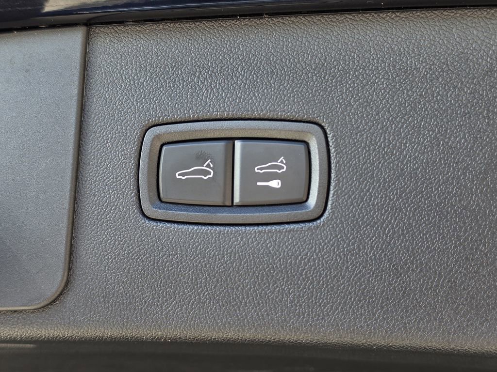 Certified 2023 Porsche Cayenne image 31