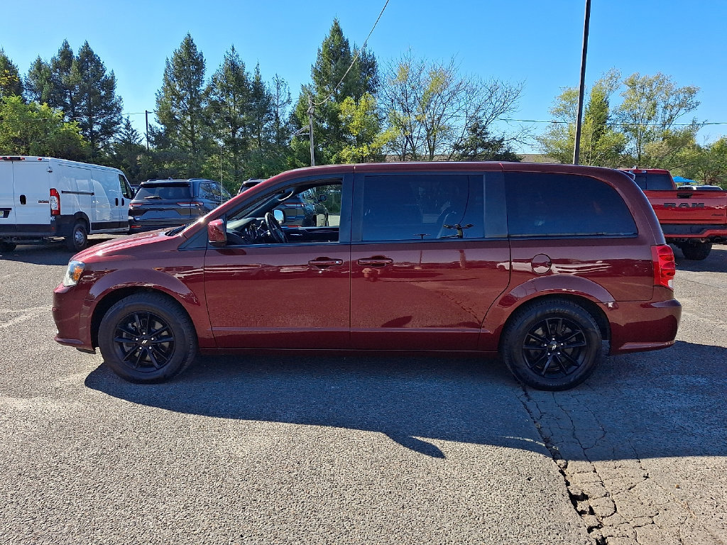 Used 2019 Dodge Grand Caravan SXT w/ Blacktop Package FWD image 7