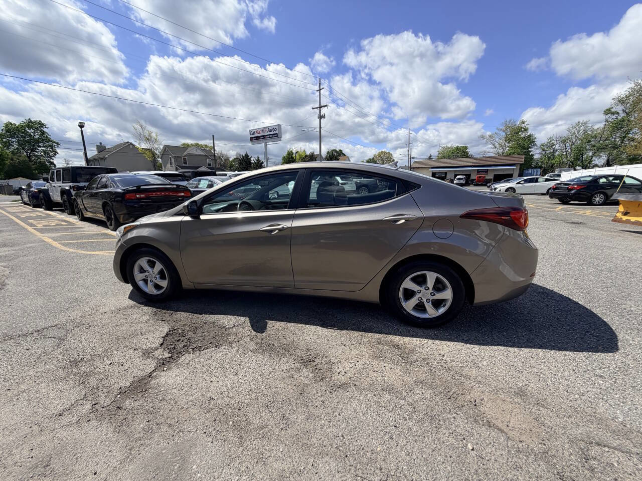 Used 2014 Hyundai Elantra SE FWD image 28