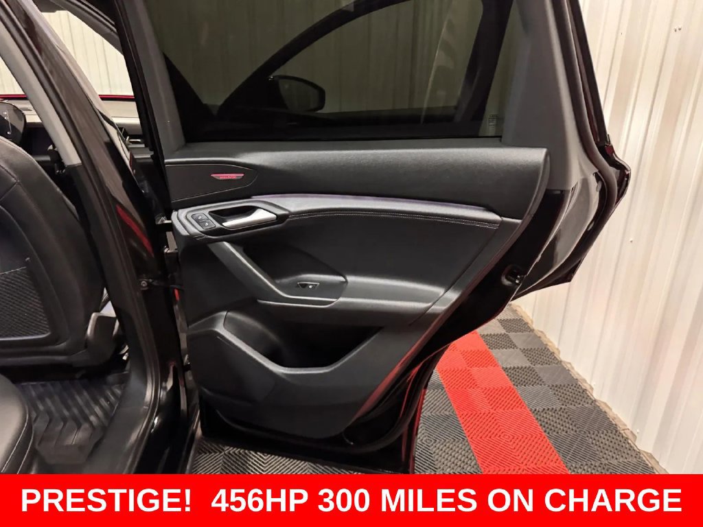 Used 2025 Audi Q6 e-tron Prestige w/ 20" Wheel Package AWD/4WD image 37