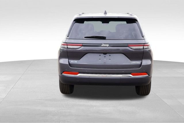 New 2025 Jeep Grand Cherokee Limited w/ Trailer Tow Package image 4