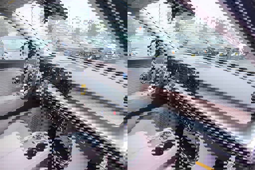 New 2026 Hyundai Ioniq 9 SEL image 18