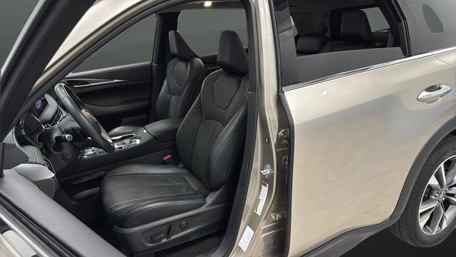 Used 2023 INFINITI QX60 Luxe image 10