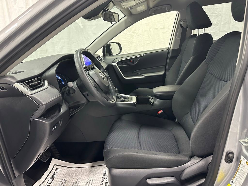 Used 2025 Toyota RAV4 LE image 14