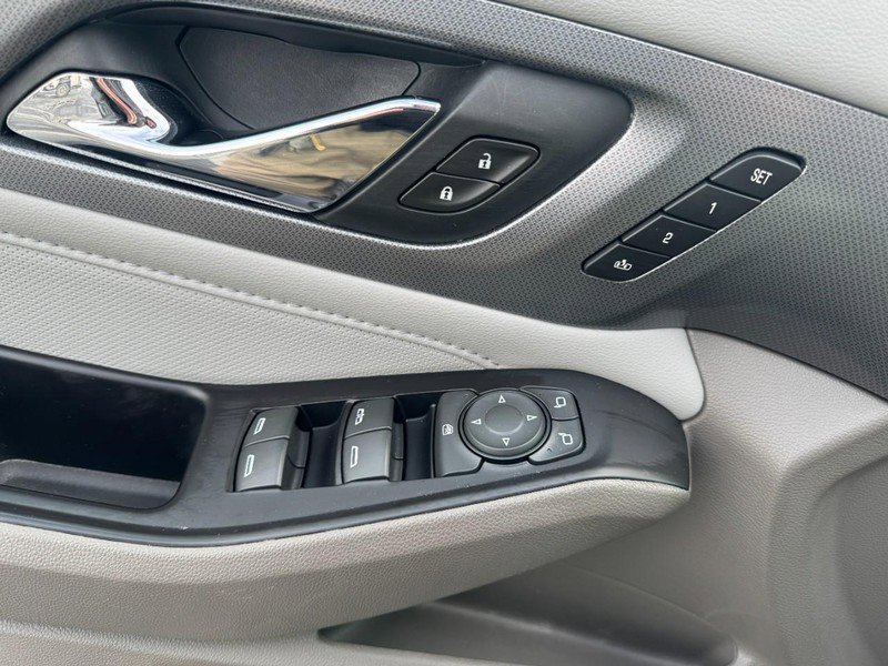 Used 2020 Chevrolet Traverse Premier image 18