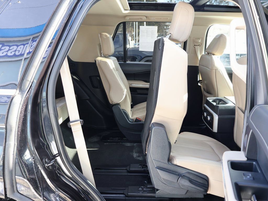 Used 2024 Ford Expedition Limited image 39