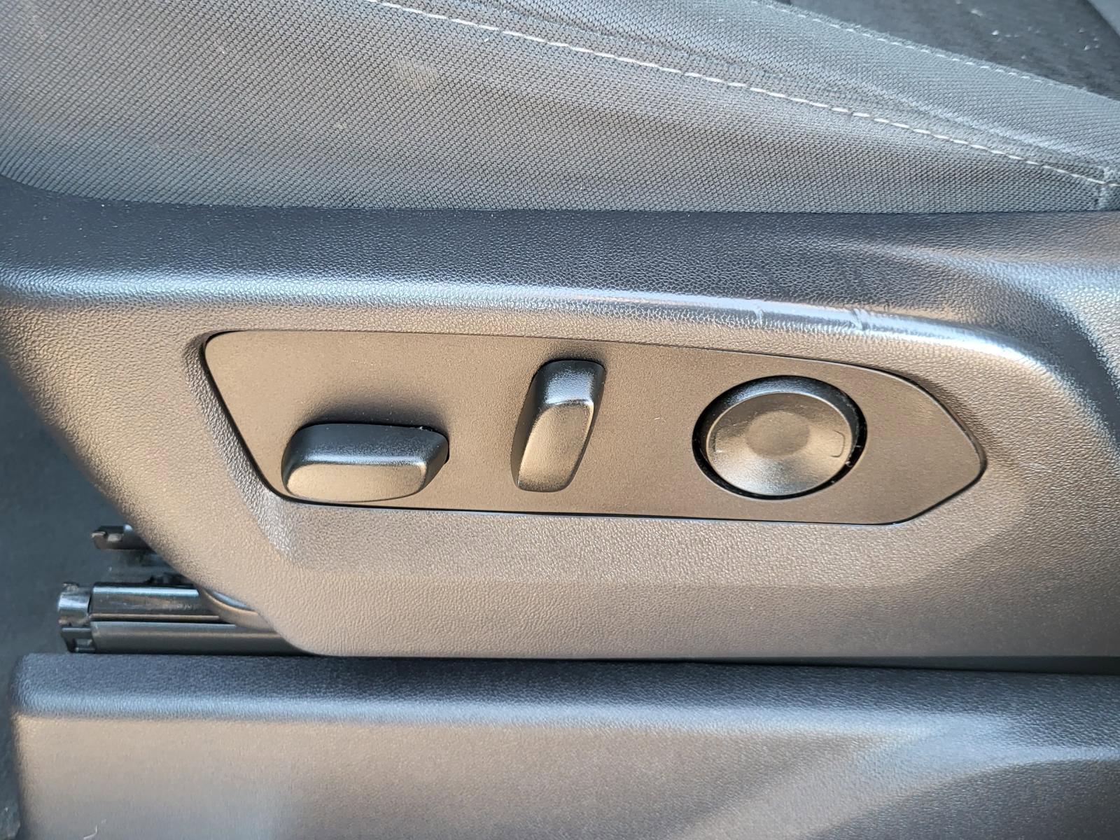 Used 2023 Chevrolet Silverado 1500 LT w/ Protection Package image 17