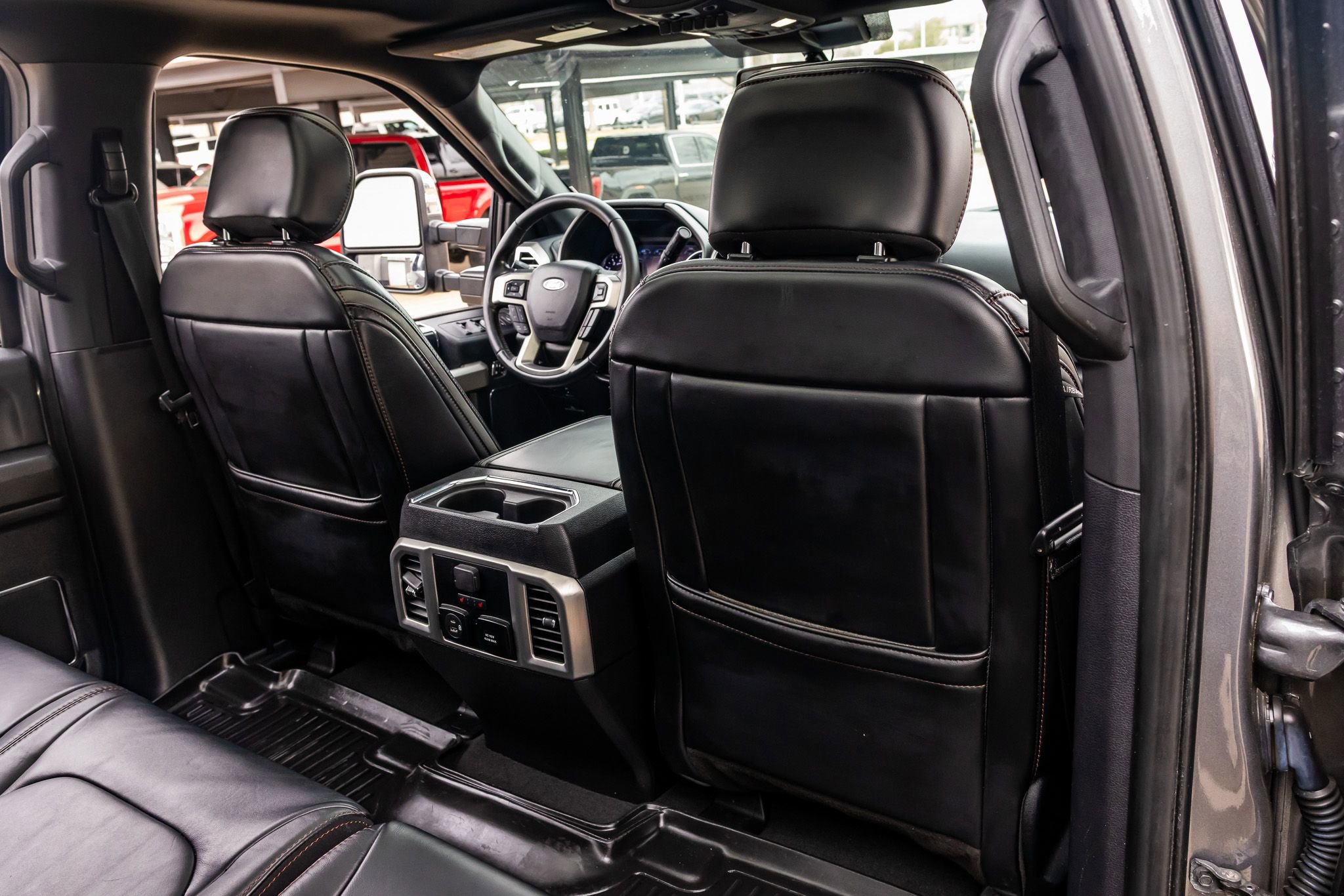 Used 2021 Ford F250 Platinum w/ FX4 Off-Road Package AWD/4WD image 28