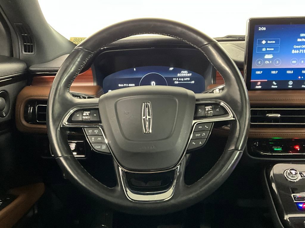 Used 2023 Lincoln Nautilus Reserve w/ Equipment Group 201A image 12