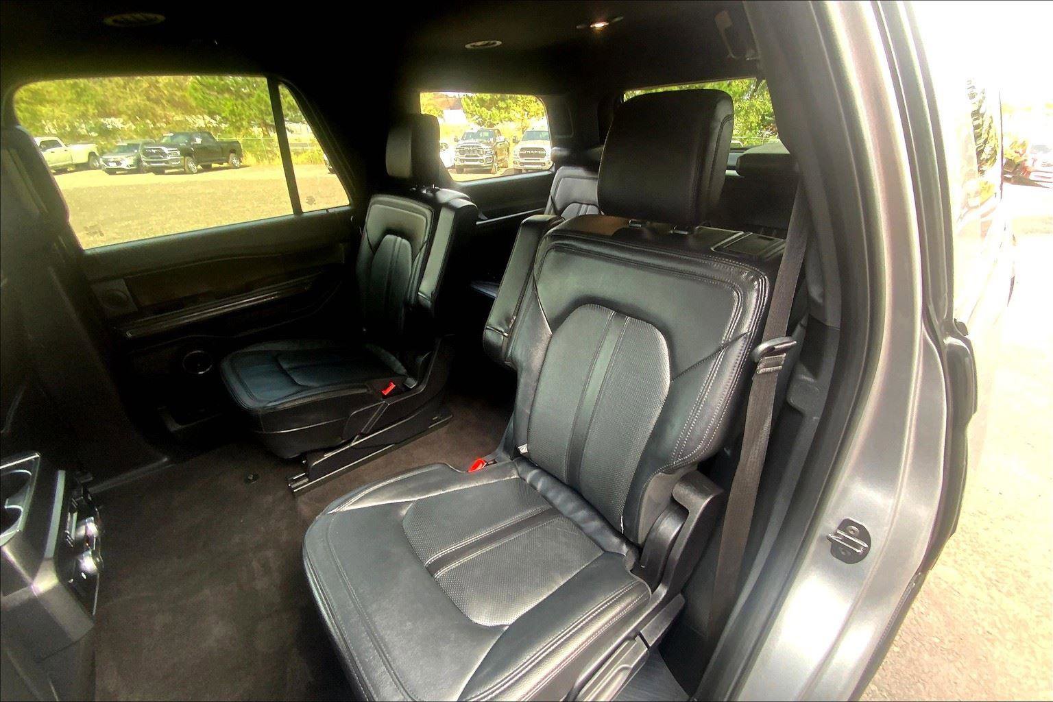 Used 2020 Ford Expedition Limited image 26