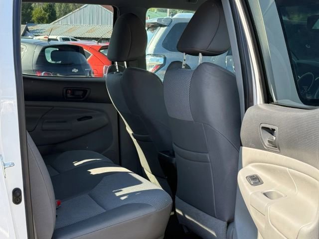 Used 2012 Toyota Tacoma 4x4 Double Cab image 28