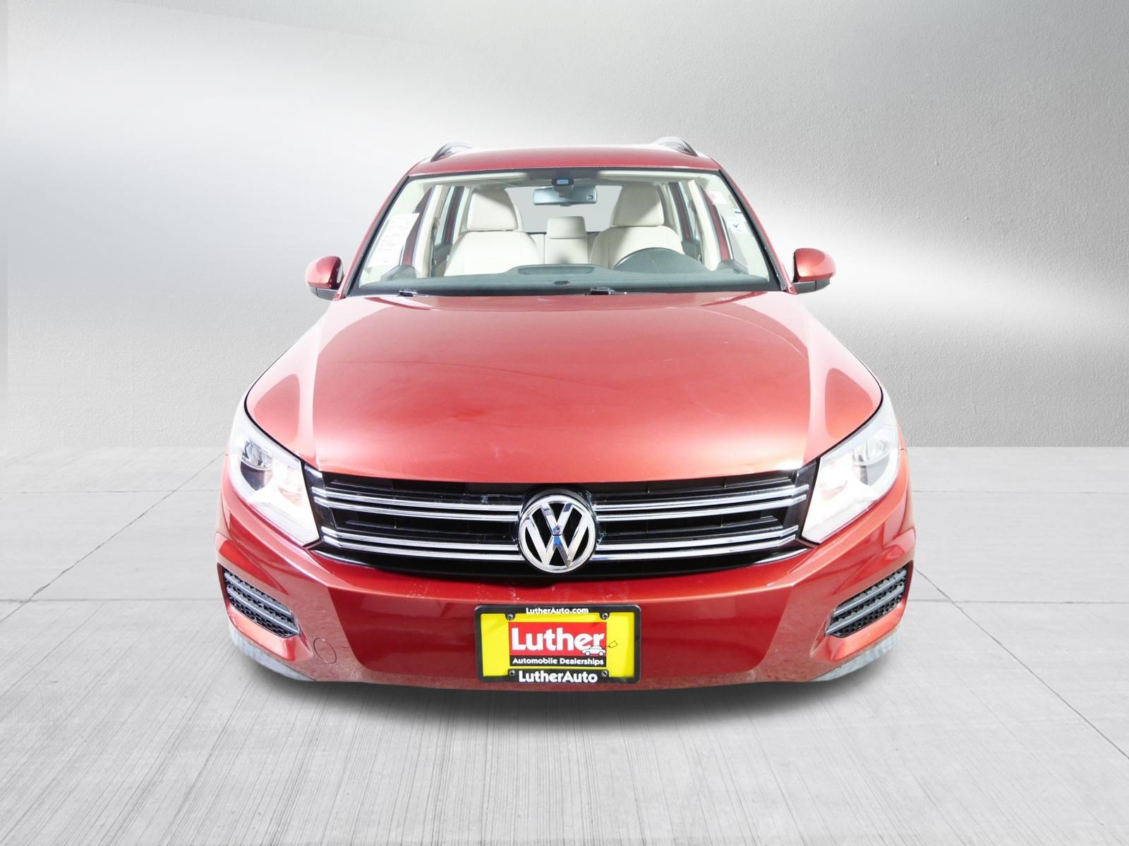 Used 2016 Volkswagen Tiguan S FWD image 2