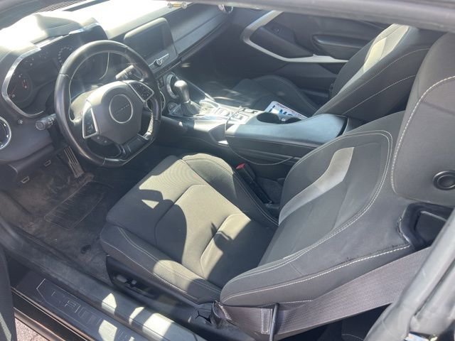 Used 2016 Chevrolet Camaro LT RWD image 7
