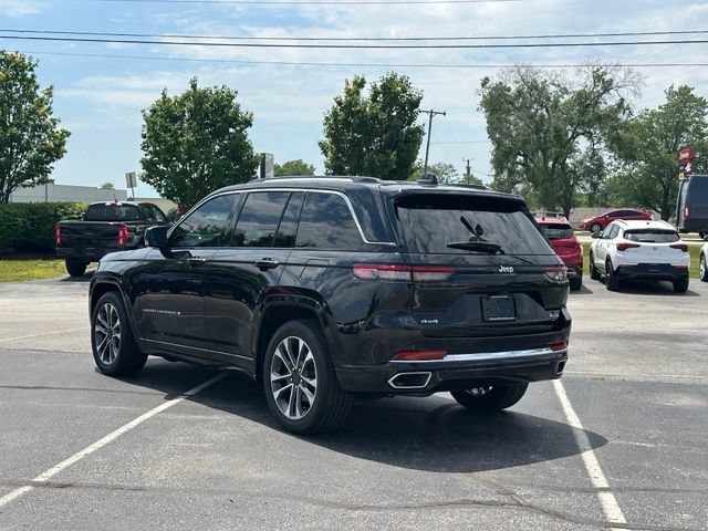 Used 2023 Jeep Grand Cherokee Overland AWD/4WD image 5