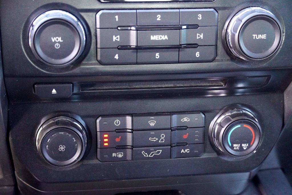 Used 2015 Ford F150 XLT w/ Equipment Group 302A Luxury image 19