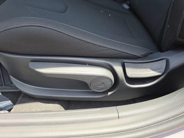 Used 2025 Hyundai Elantra Sport FWD image 20