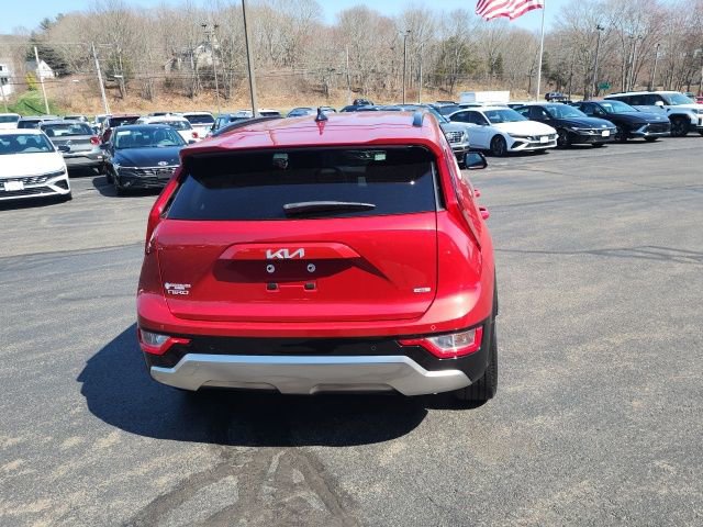 Used 2023 Kia Niro EX Touring image 6