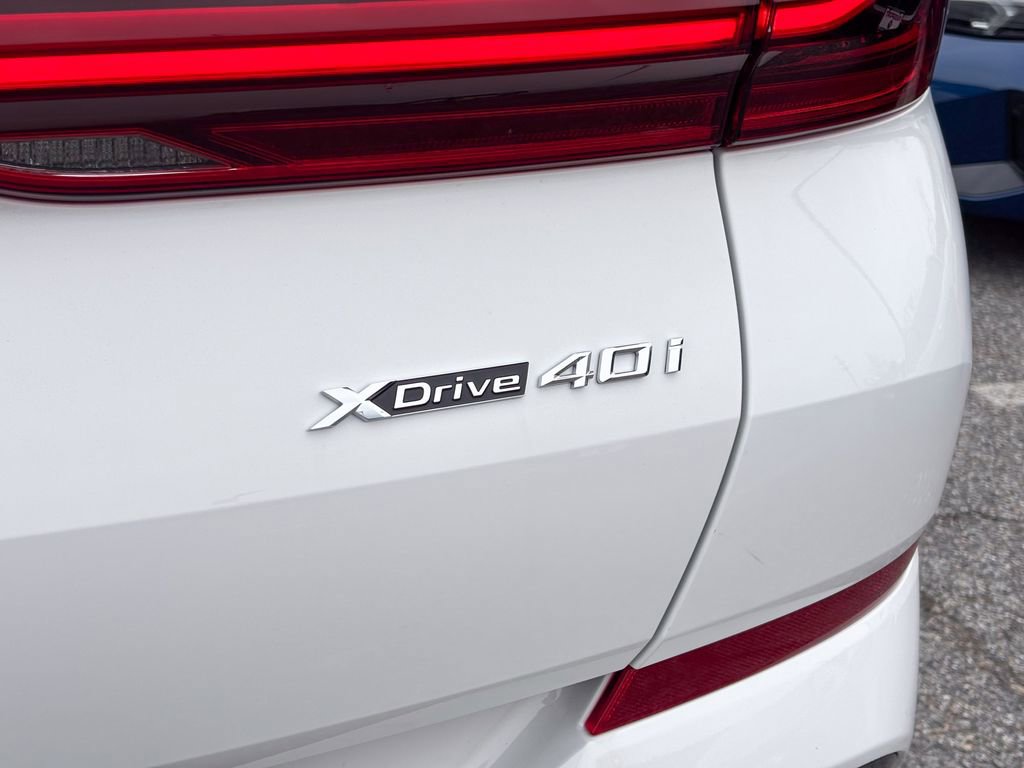 New 2026 BMW X6 xDrive40i image 6