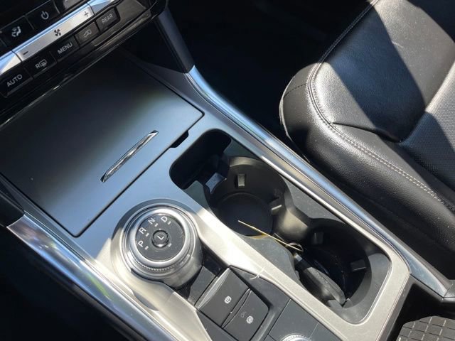 Used 2022 Ford Explorer Limited w/ Equipment Group 301A image 26