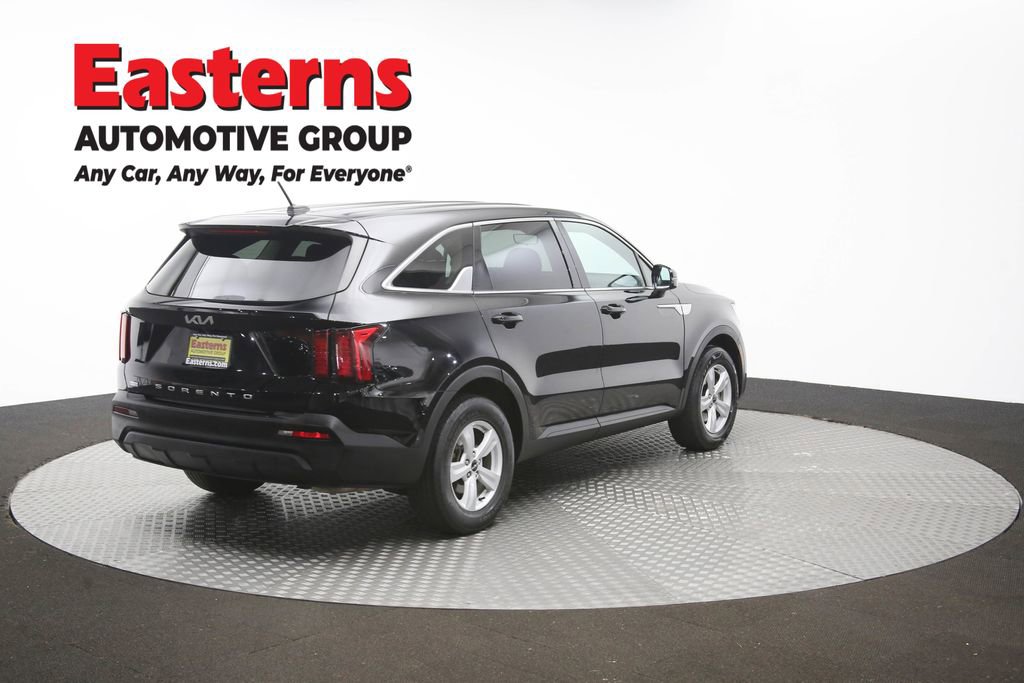 Used 2022 Kia Sorento LX FWD image 39