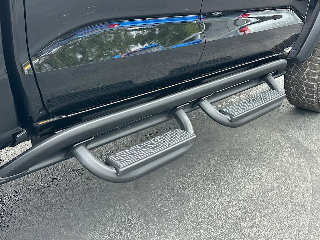 New 2026 Chevrolet Colorado ZR2 w/ Technology Package image 11