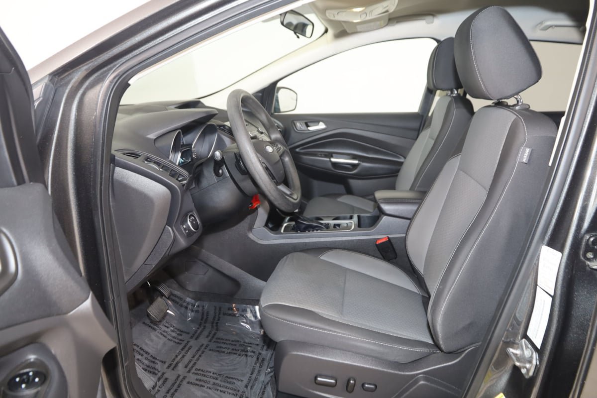 Used 2017 Ford Escape SE AWD/4WD image 9