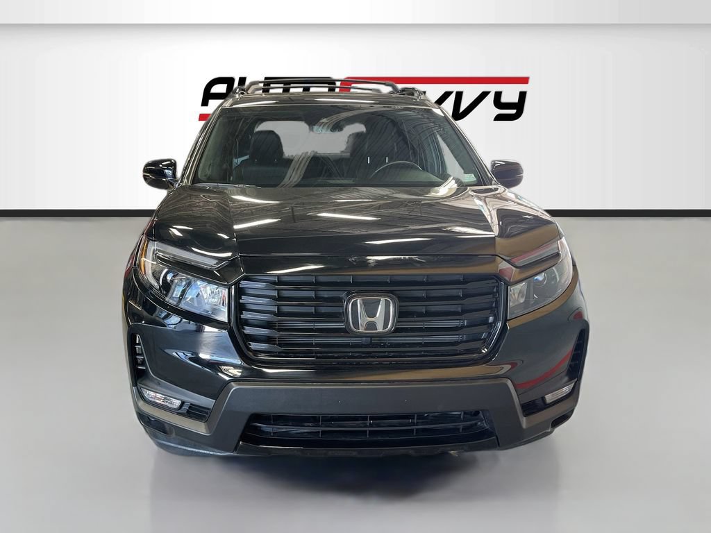 Used 2025 Honda Passport Black Edition image 2