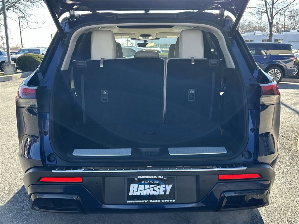 Certified 2023 INFINITI QX60 Luxe w/ Cargo Package image 28