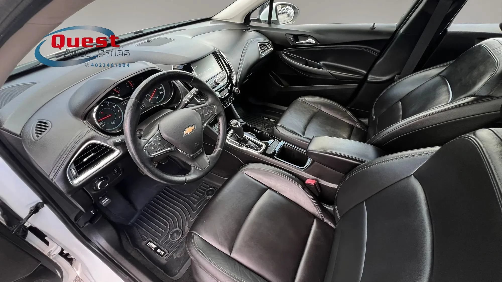Used 2018 Chevrolet Cruze Premier FWD image 26