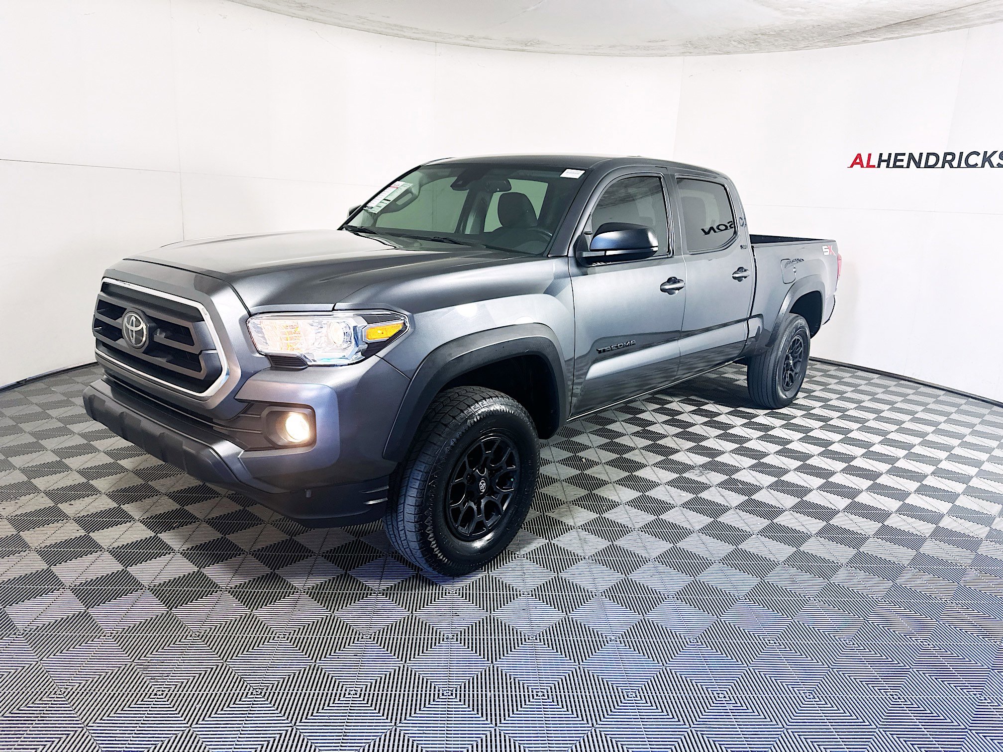 Used 2023 Toyota Tacoma SR5 image 7