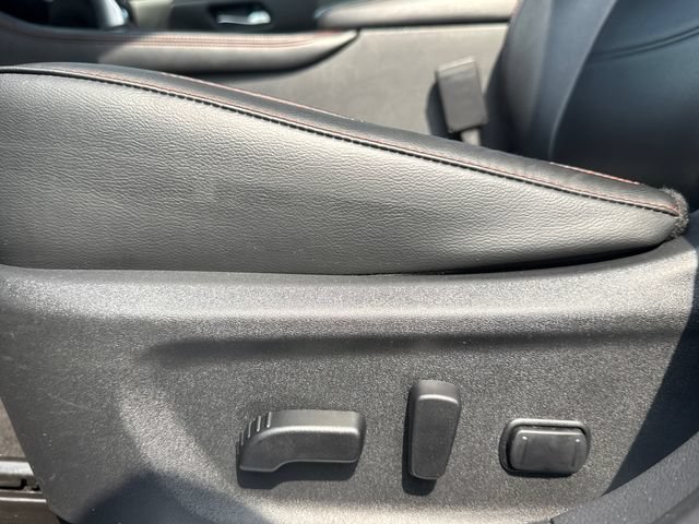 Used 2025 Nissan Sentra SR w/ SR Premium Package FWD image 14