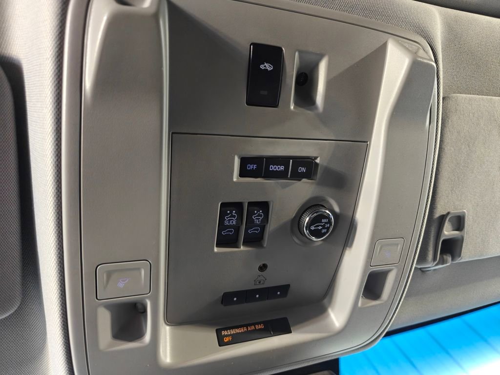 Used 2016 Cadillac Escalade ESV Luxury image 11