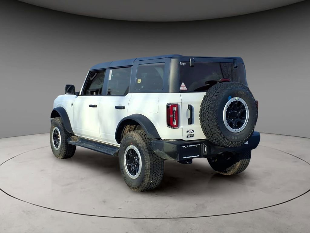 New 2026 Ford Bronco Outer Banks w/ Sasquatch Package image 3
