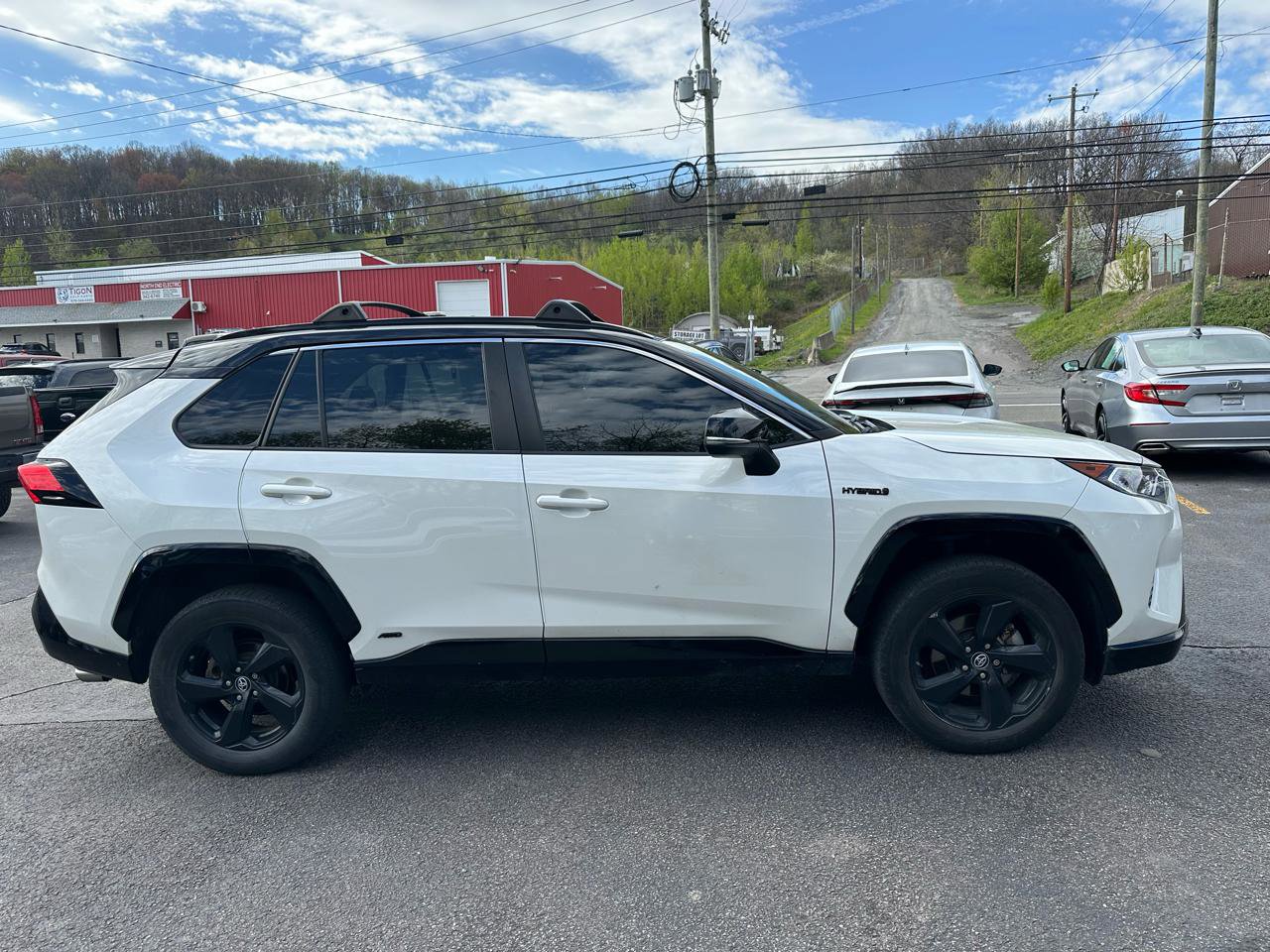 Used 2019 Toyota RAV4 XSE w/ Carpet Mat Package AWD/4WD image 3