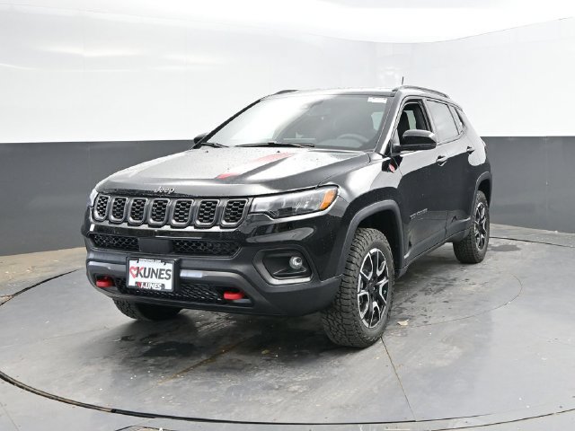 New 2026 Jeep Compass Trailhawk AWD/4WD image 5