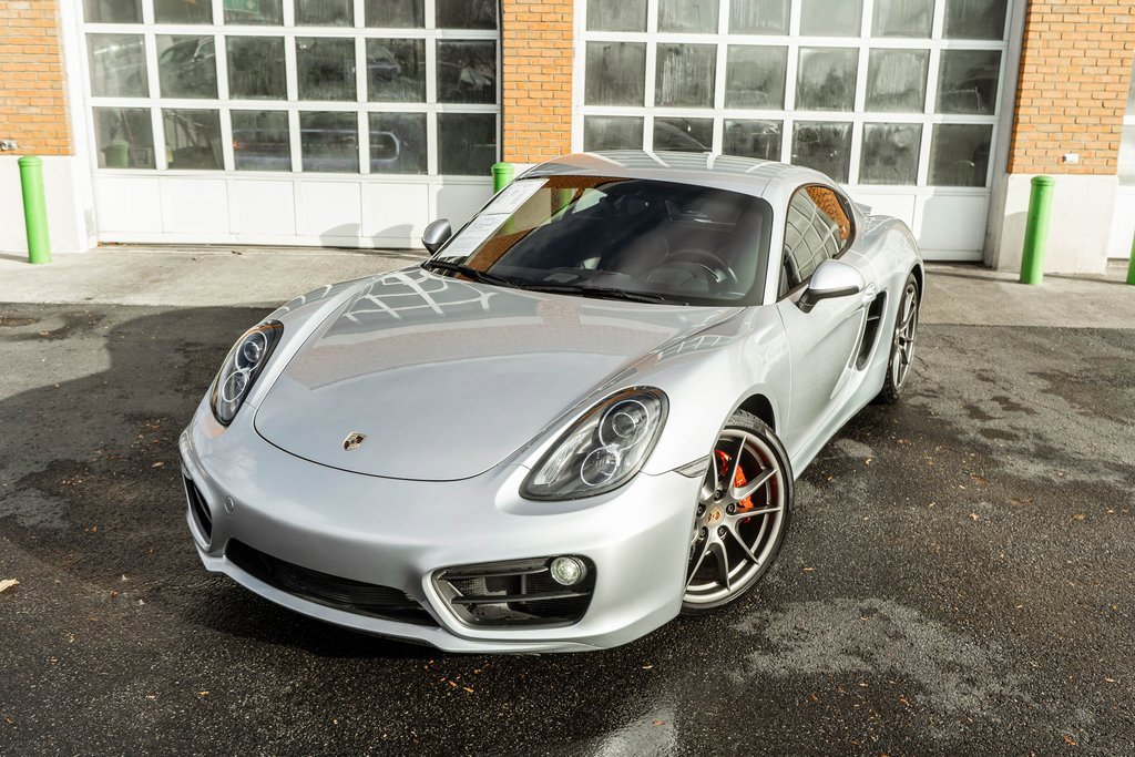 Used 2016 Porsche Cayman S image 2