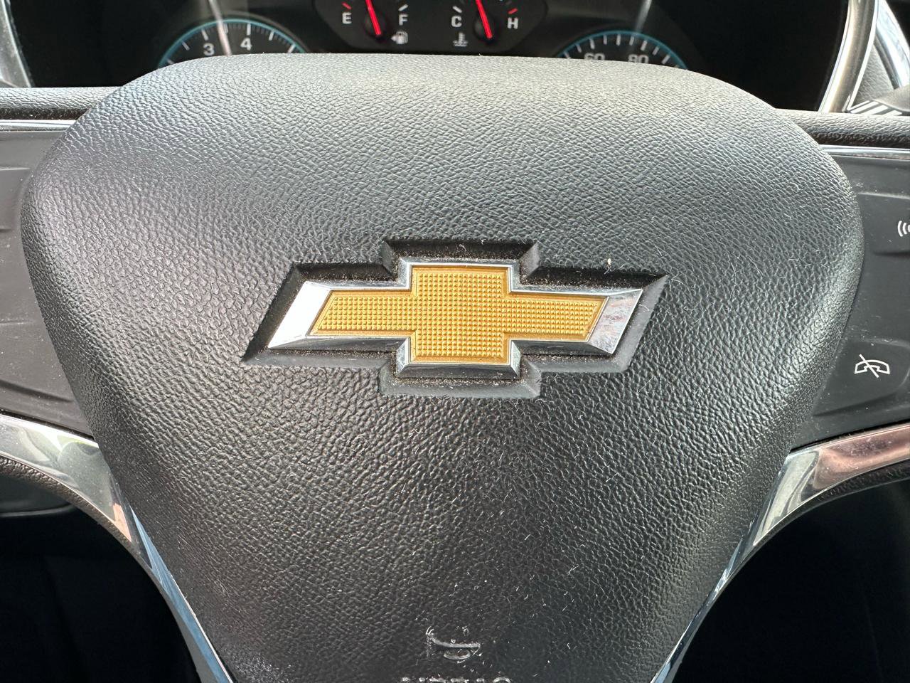 Used 2018 Chevrolet Equinox LT AWD/4WD image 11