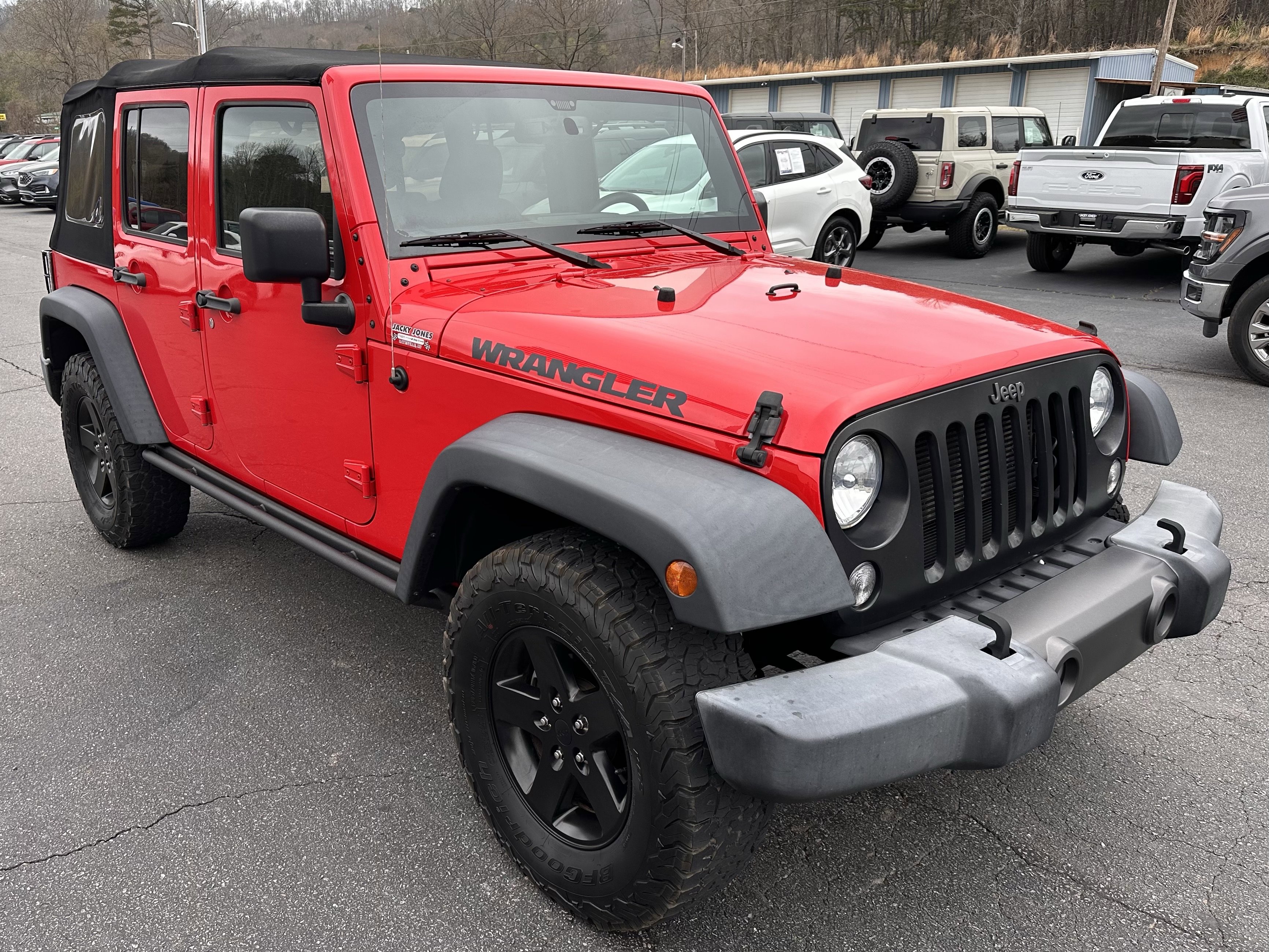 Used 2016 Jeep Wrangler Unlimited Sport image 4