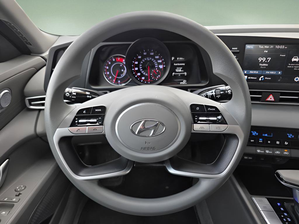 Used 2023 Hyundai Elantra SEL image 22