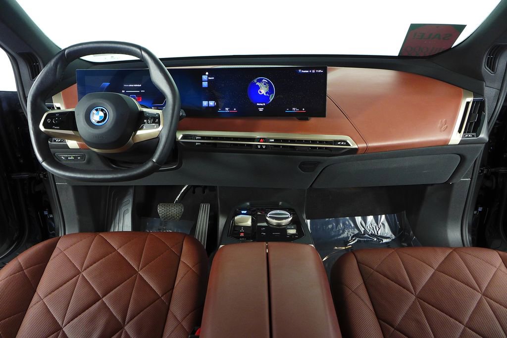 Used 2023 BMW iX xDrive50 w/ Sport Package image 24