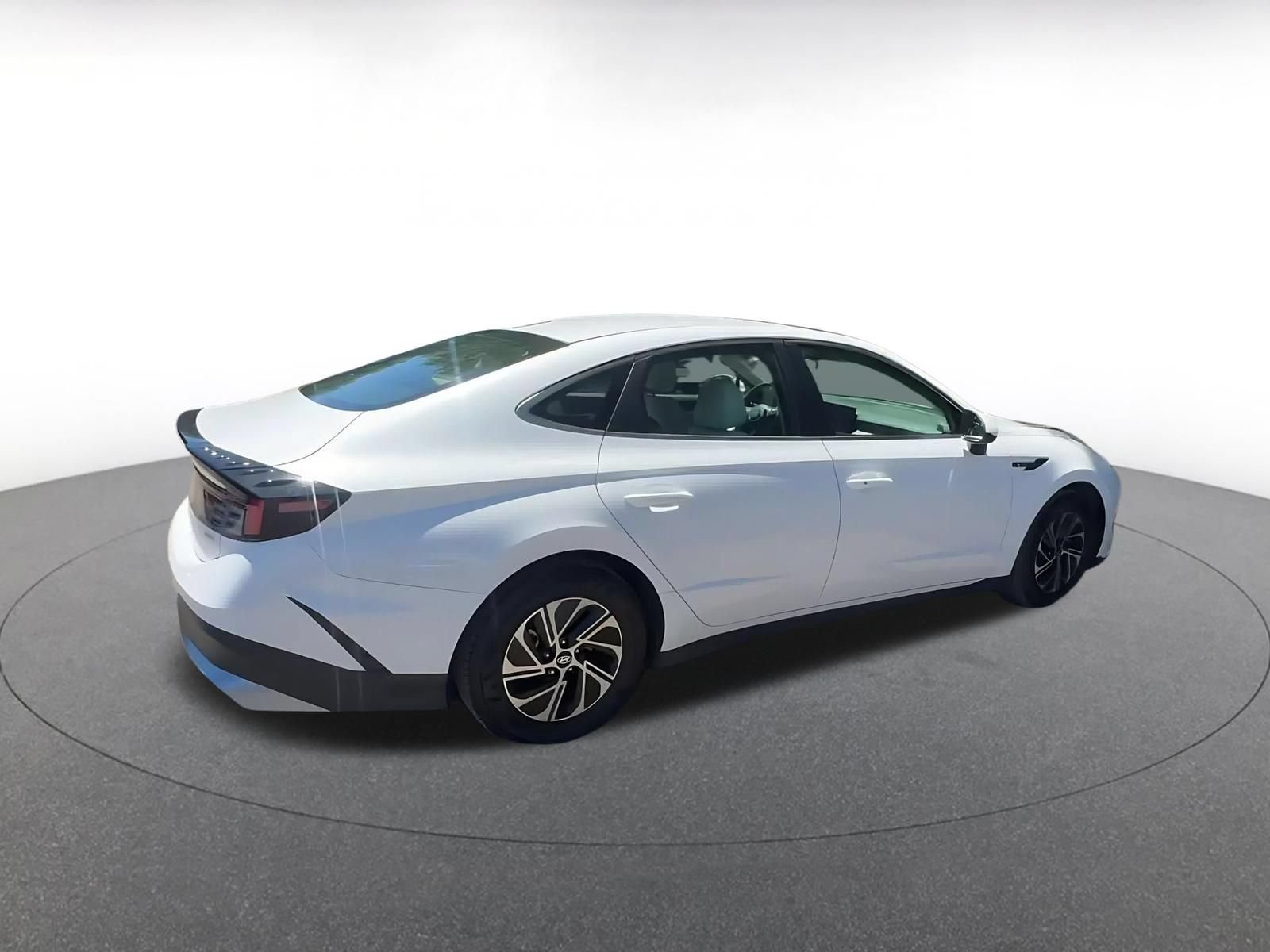 Used 2026 Hyundai Sonata Blue FWD image 14