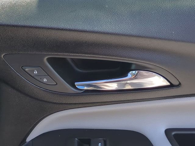 Used 2022 Chevrolet Equinox LS image 41