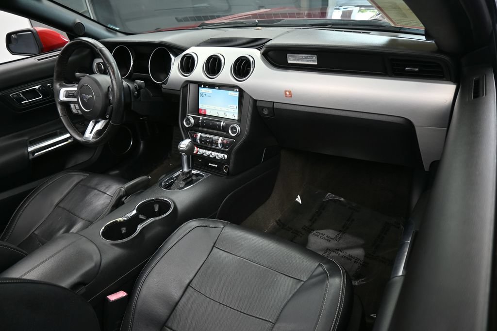 Used 2016 Ford Mustang GT Premium RWD image 41