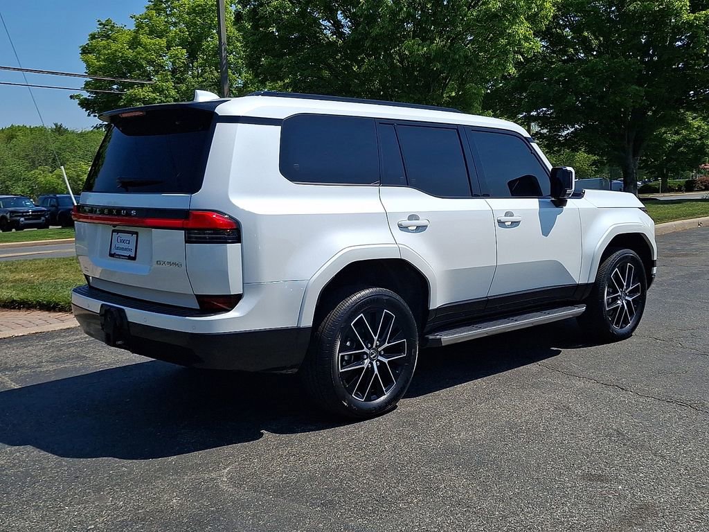 Used 2025 Lexus GX 550 w/ Accessory Package (2T) AWD/4WD image 9