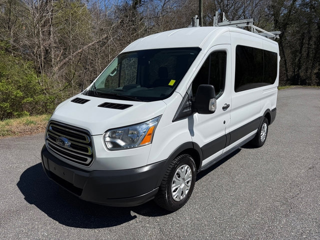 Used 2018 Ford Transit 150 XLT image 2