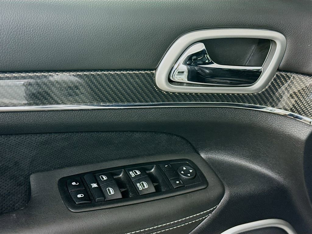 Used 2014 Jeep Grand Cherokee SRT AWD/4WD image 20