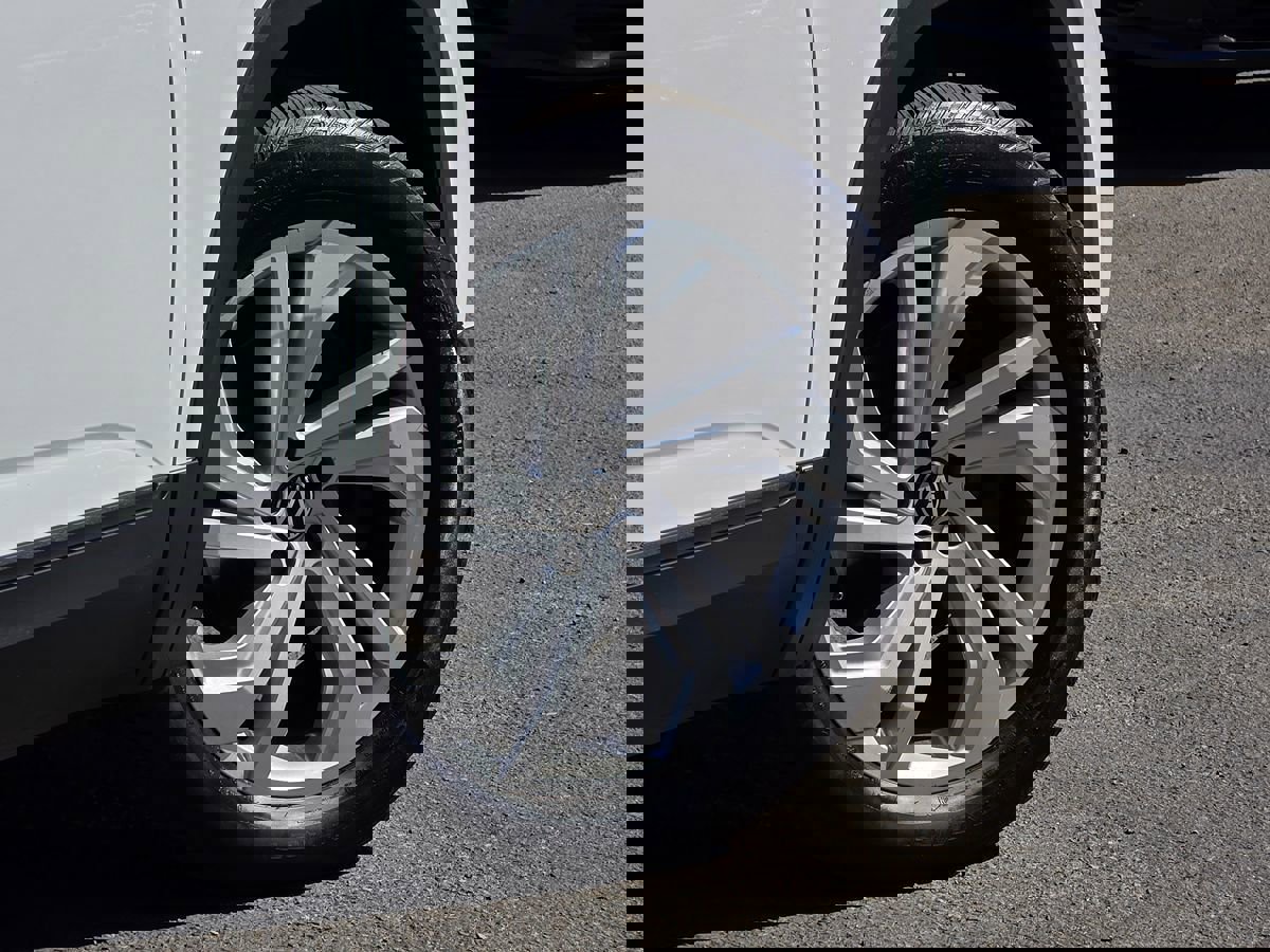 Used 2021 Volkswagen Atlas SE image 17