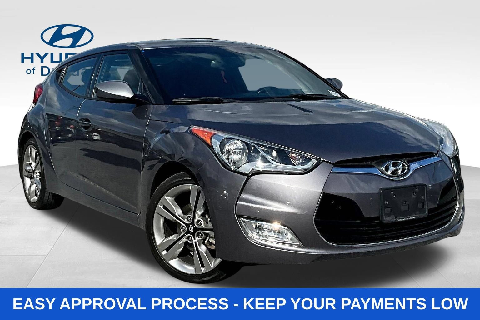 Used 2017 Hyundai Veloster Value Edition FWD image 3