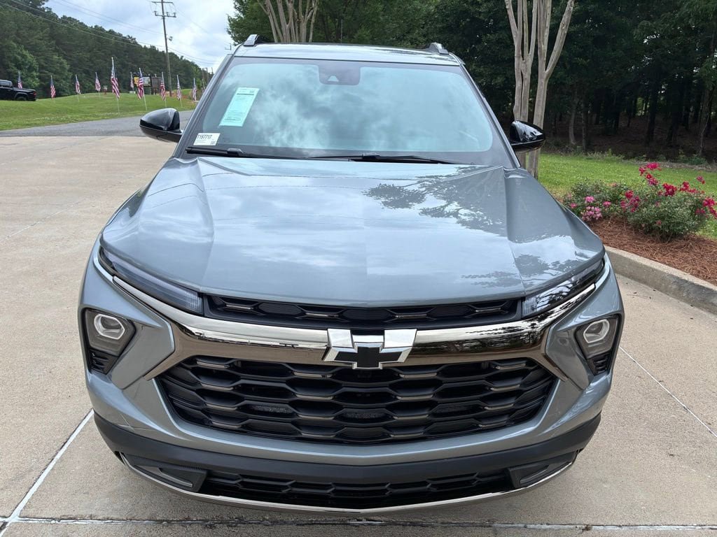 New 2026 Chevrolet TrailBlazer ACTIV w/ Driver Confidence Package FWD image 2